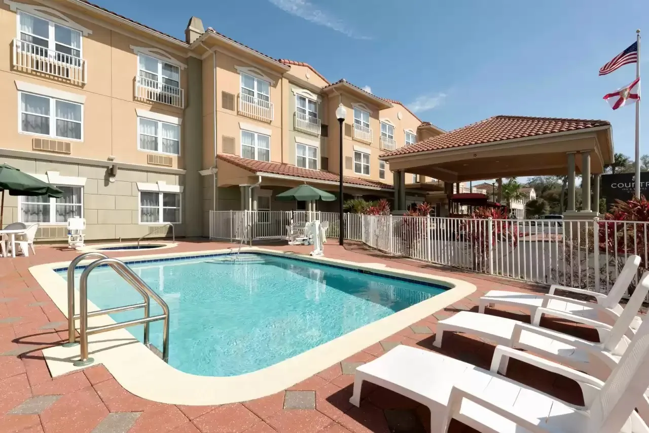 Luxury Pool